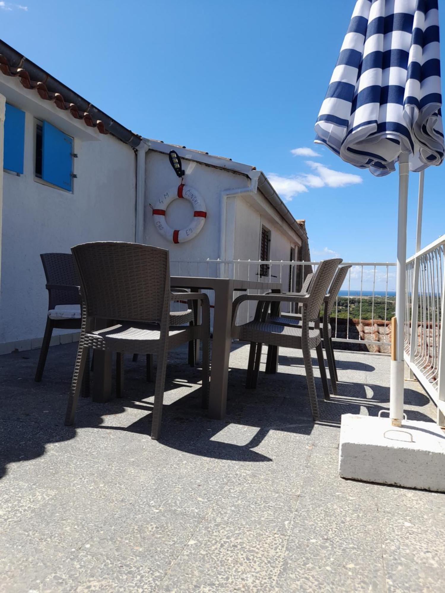Apartment 4M Cunski Bagian luar foto